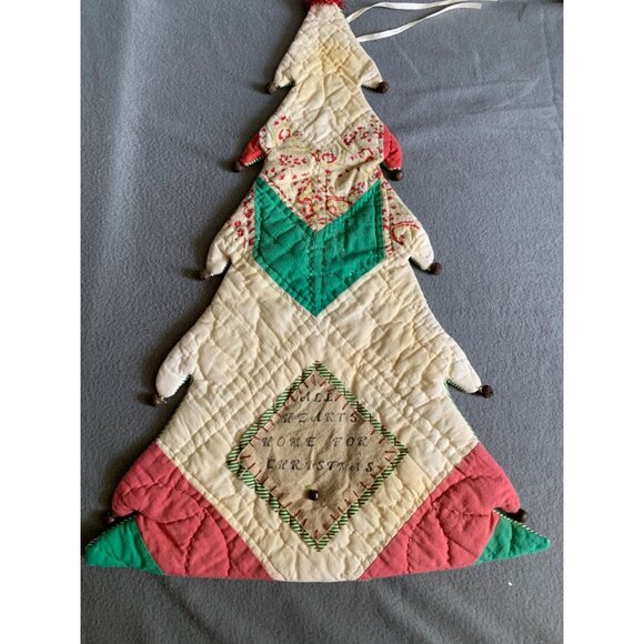 Quilted Patchwork Christmas Tree Wall Hanging With "Home For Christmas" Message - Picture 2 of 14